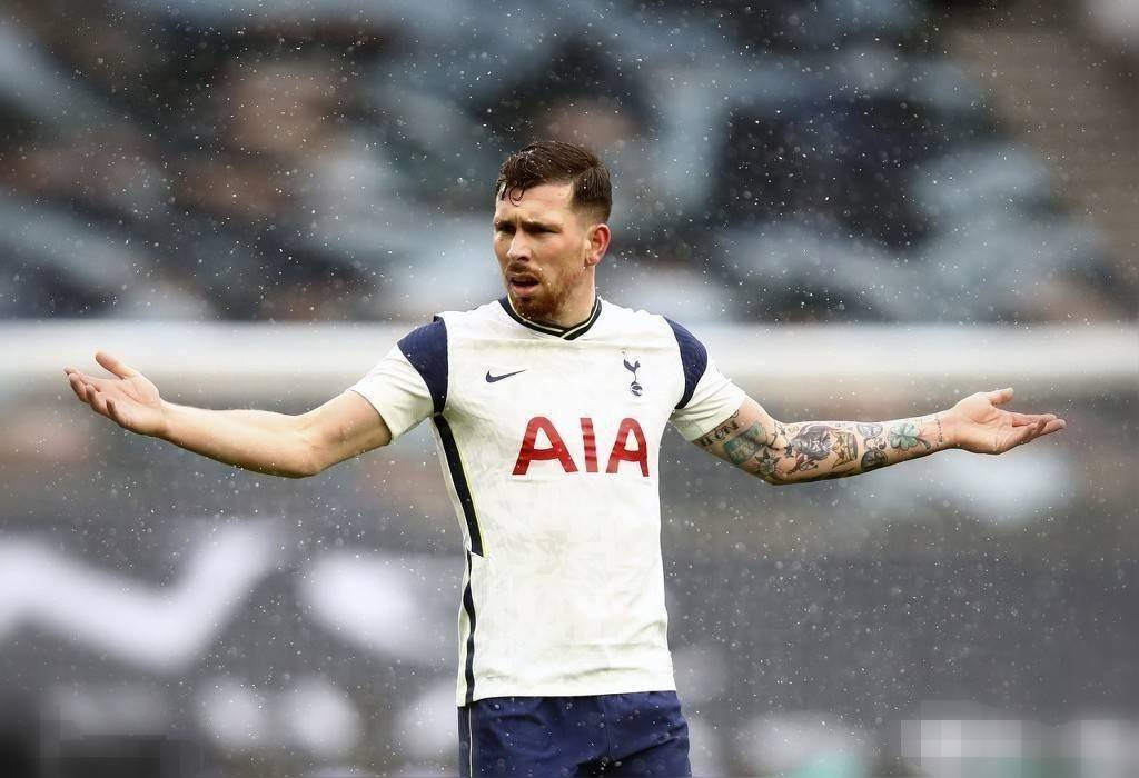  热刺主帅孔蒂赛后发布会怒辞职  